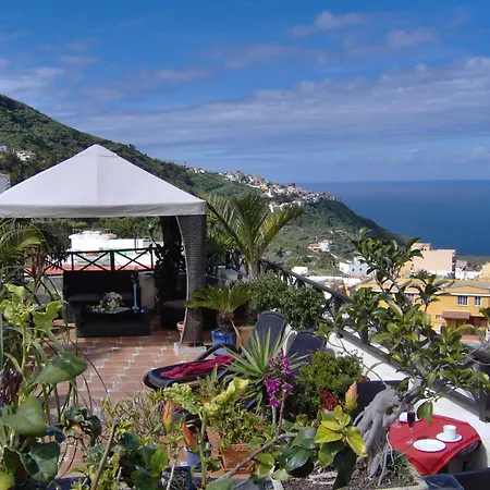 Apartment In Style With Sea View *